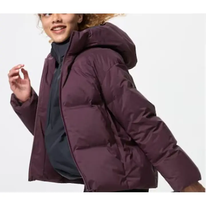 Uniqlo Seamless Down Parka Jacket - Color: maroon, Size: M