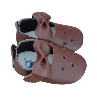 Heart Bow Soft Sole Baby Moccasins primary image