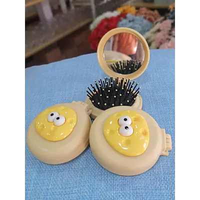 Round Brush Yellow Cheese primary image