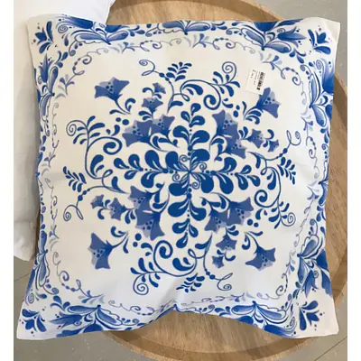 Blue Floral Pattern Cushion Cover 50x50 cm primary image