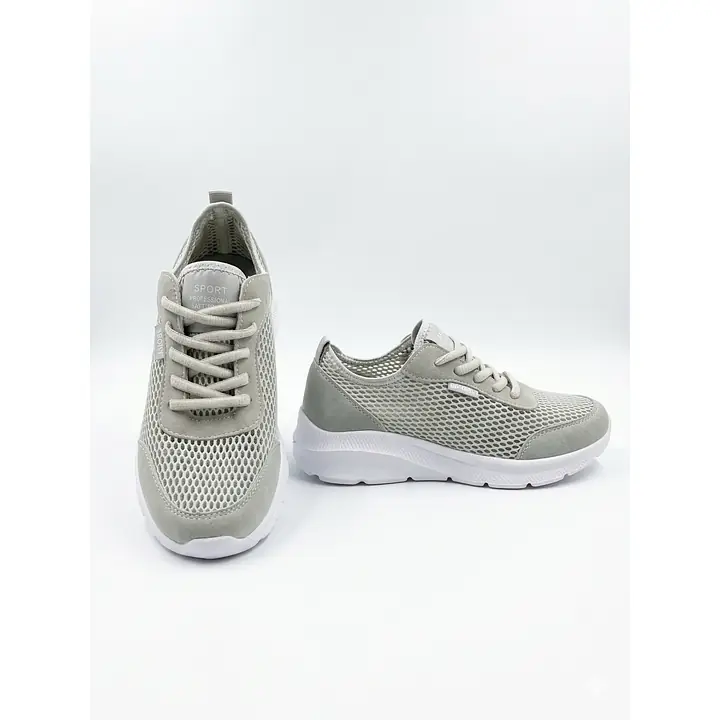 Generic men's breathable mesh fashion sneakers. - Master