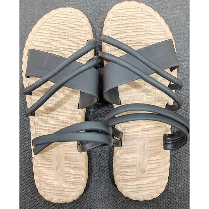 Cross-Strap Antislip Slipper - Master