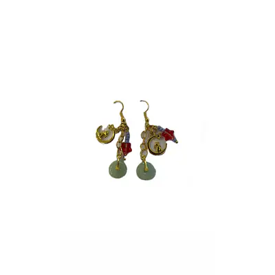 Earing primary image