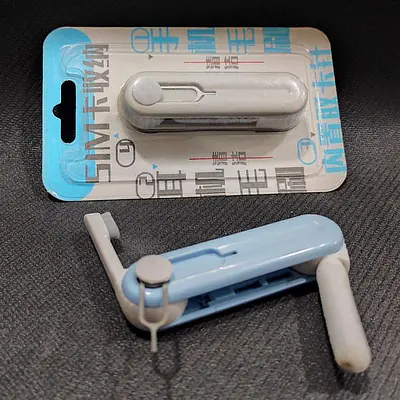 Ear Pod Cleaning Brush primary image