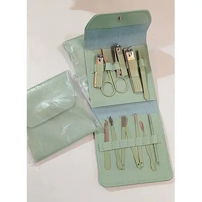 Manicure 12-Piece Set primary image