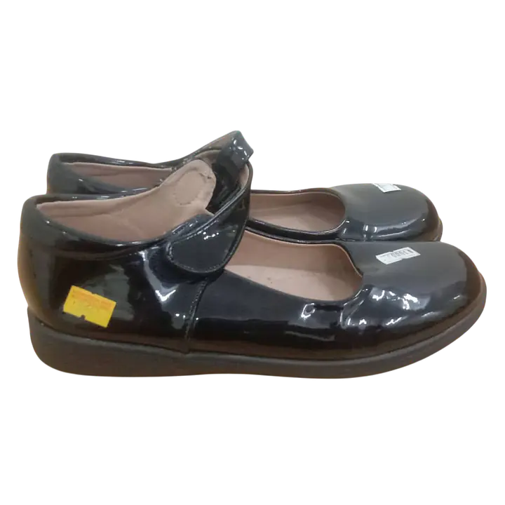 Glowy Black school shoe - Master