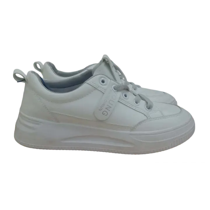 White Sneaker - Master